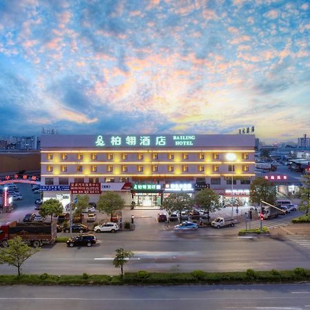Bai Ling Hotel Nanning Buitenkant foto